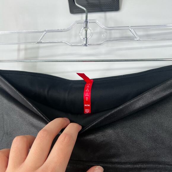 Spanx Quilted Faux Leather Leggings in Very Black - Picture 5 of 10